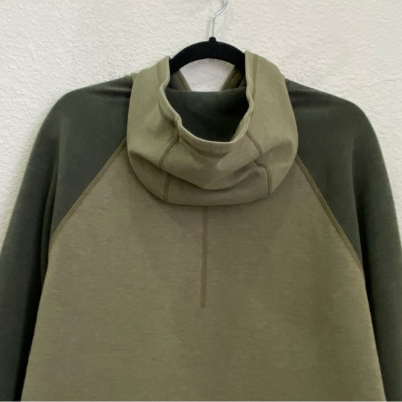 LULULEMON Olive Army Green Colorblock Men’s Pullover Hoodie - Picture 9 of 12
